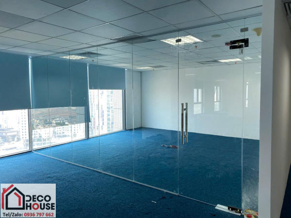 Vách ngăn kính cường lực cửa thủy lực 1 cánh văn phòng