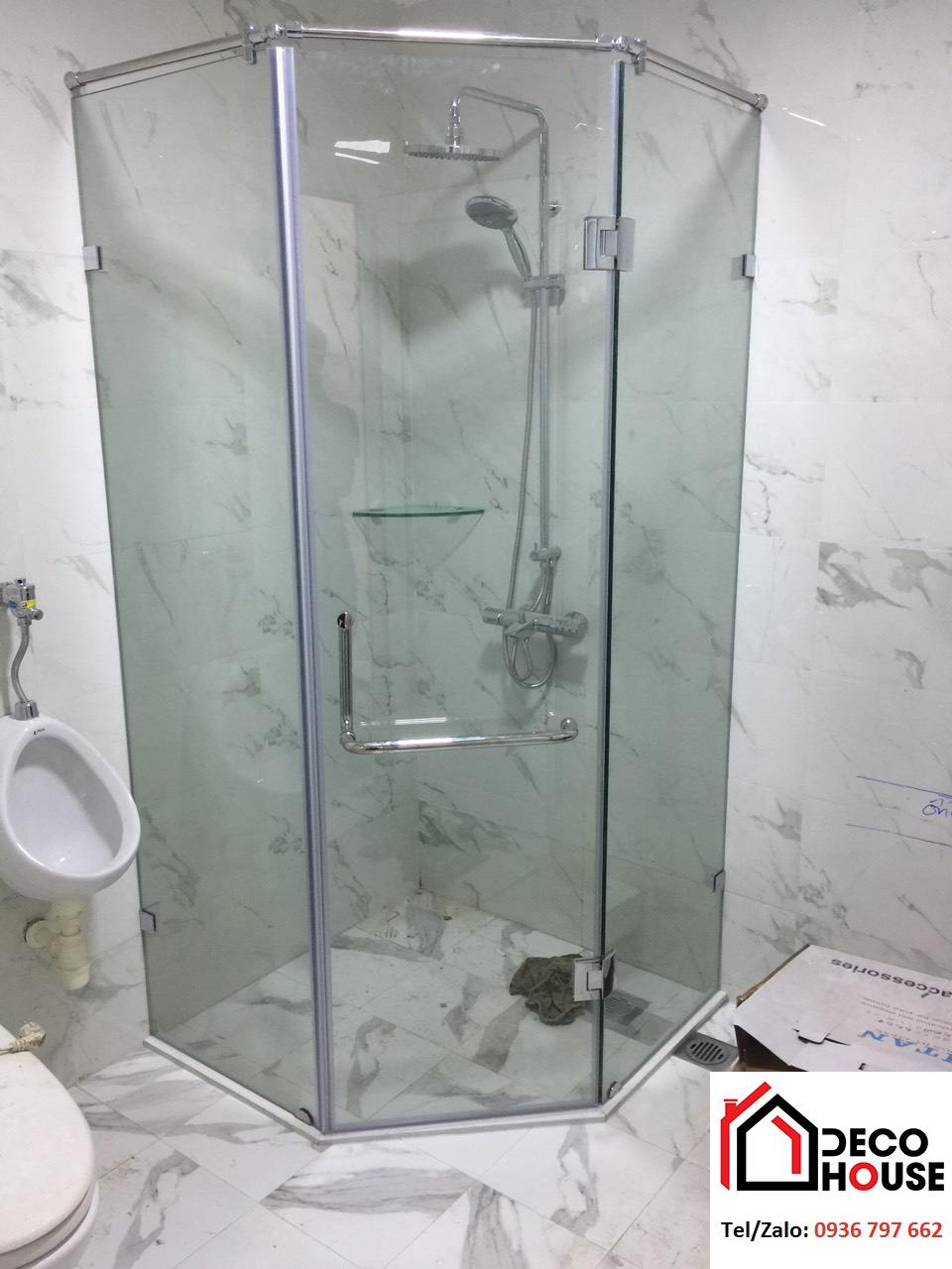 Buồng tắm kính cường lực