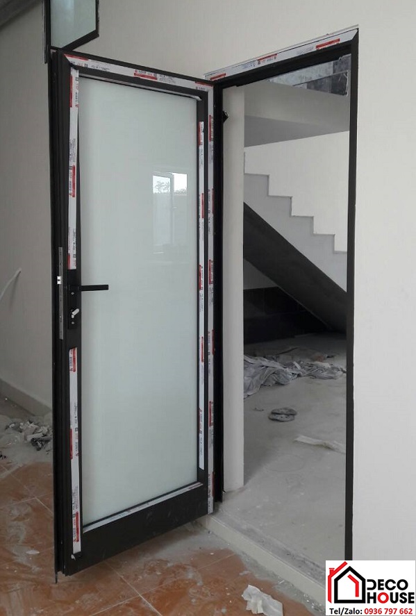 Cửa nhôm Xingfa 1 cánh phòng ngủ