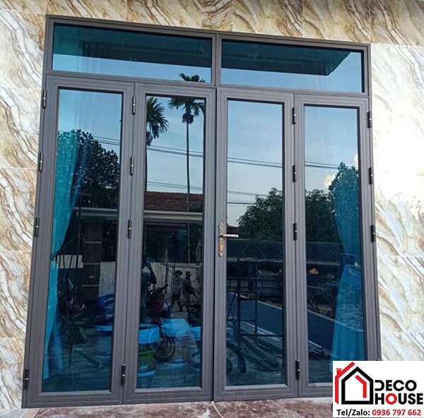 Cửa nhôm Xingfa sử dụng kính cường lực màu xanh dương