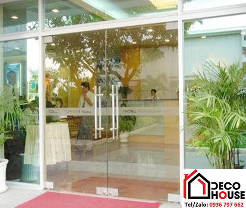 Làm cửa kính cường lực cho ngân hàng
