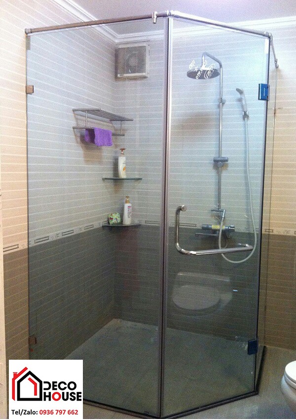 Mẫu vách kính phòng tắm 135 độ đẹp