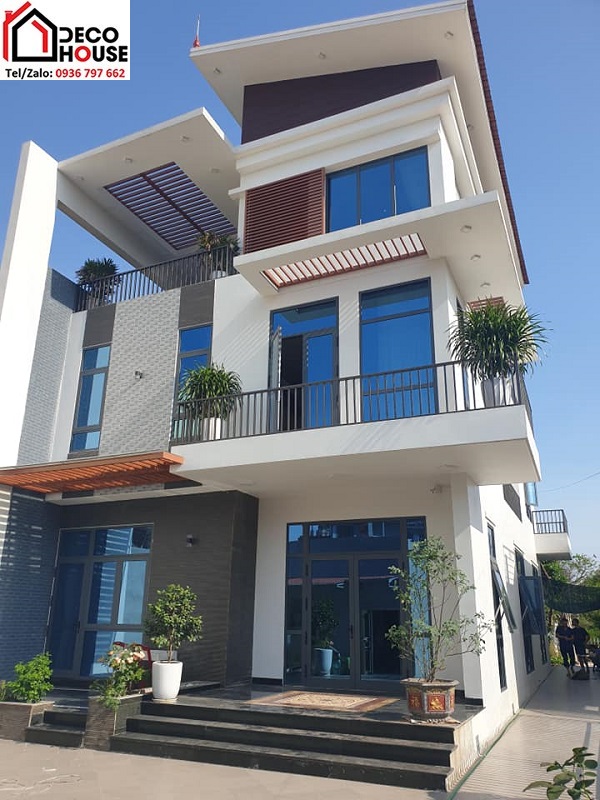 Thi công cửa nhôm Xingfa cho biệt thự hiện đại