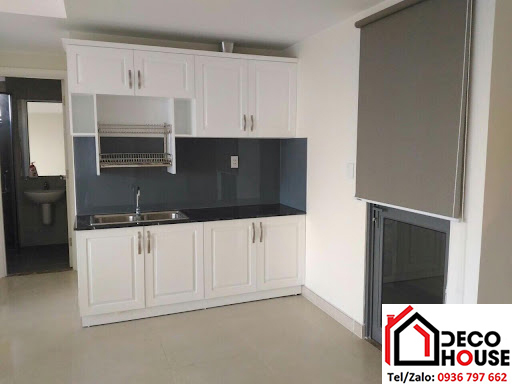 Thi công kính ốp bếp màu ghi Hà Nội