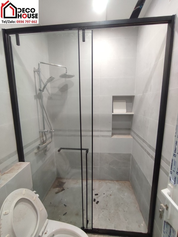 Vách kính tắm hệ slim mở lùa