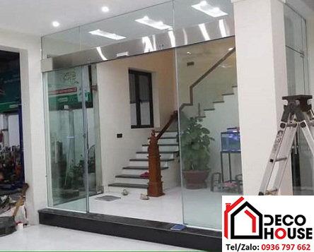 Cửa kính cường lực lùa 2 cánh mở tự động giá rẻ