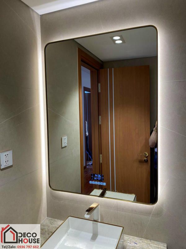 Gương đèn LED khung inox mạ PVD treo tường nhà vệ sinh