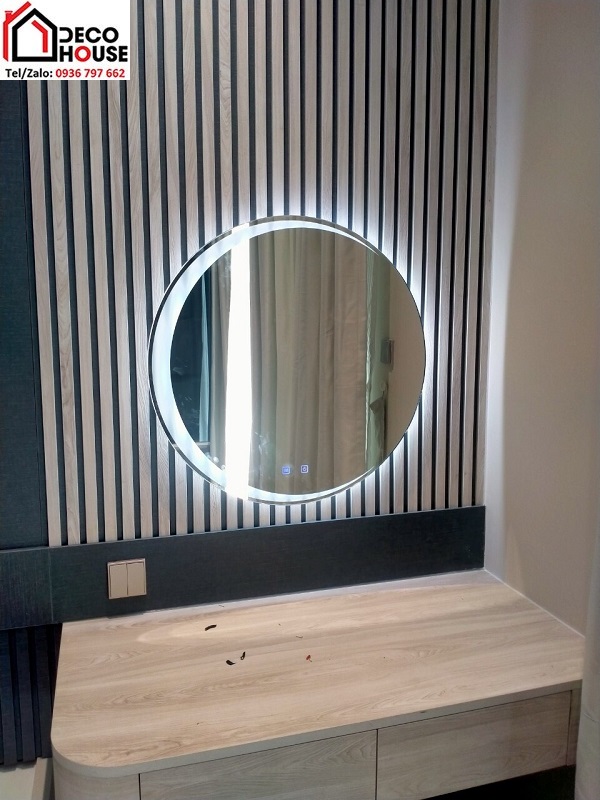 Gương LED treo tường bàn trang điểm hình tròn độc đáo