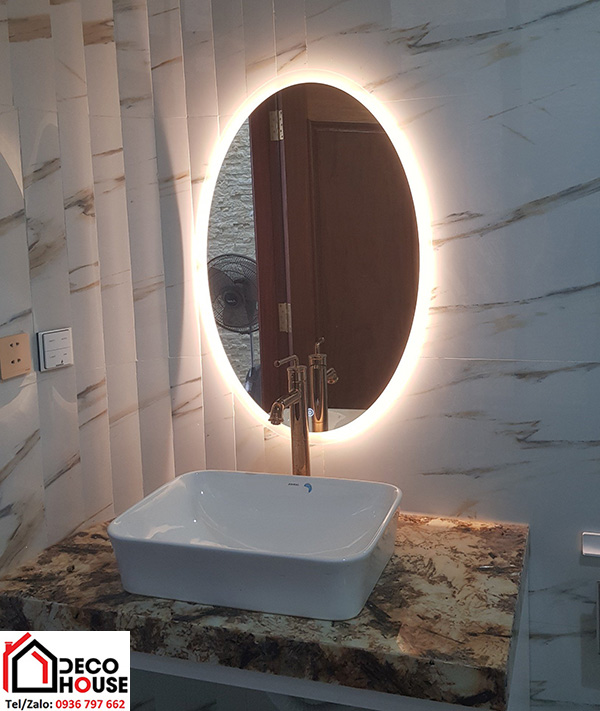 Gương soi lavabo hình oval có đèn LED hắt sau đẹp