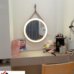 Gương trang điểm có đèn LED hình tròn khung kim loại