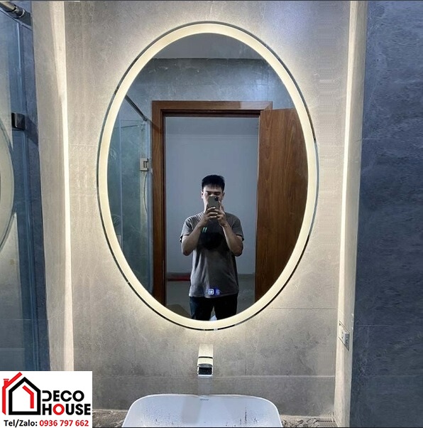 Làm gương led phòng tắm hình oval