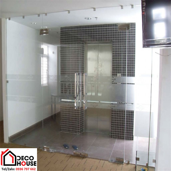Mẫu cửa kính cường lực bản lề sàn 2 cánh đẹp