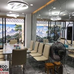 Thi công gương dán tường trang trí nhà hàng tại Hà Nội